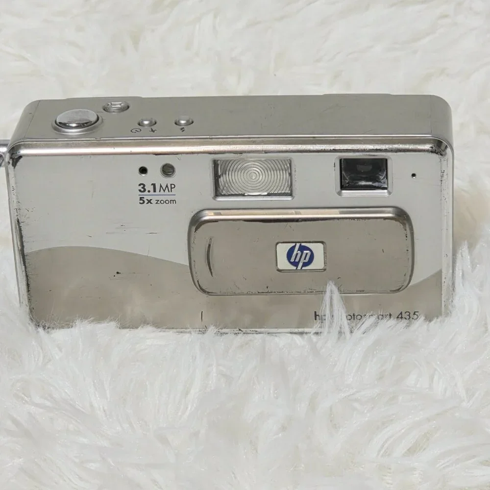 Vintage HP Photosmart 435 digital camera WORKING